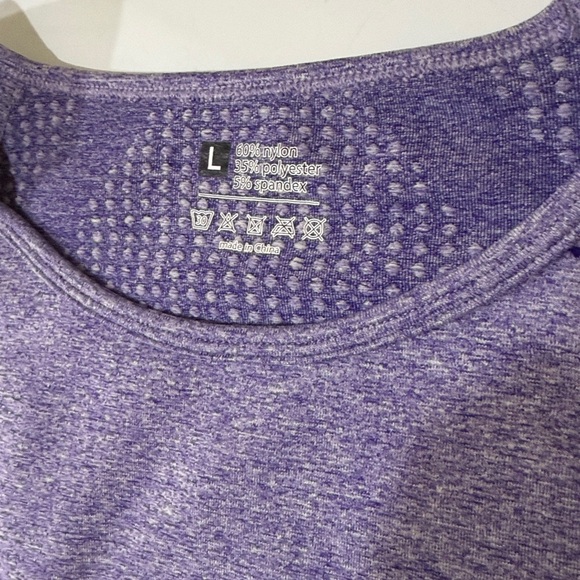 Stylish purple Crop Top & High Waist Women's Shorts - Picture 4 of 8